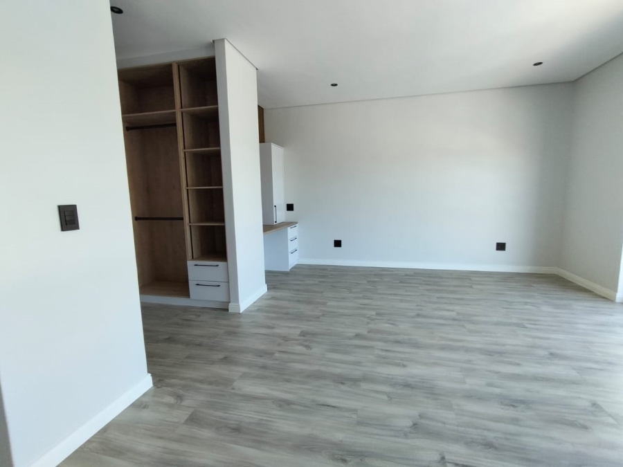 4 Bedroom Property for Sale in Sandown Western Cape